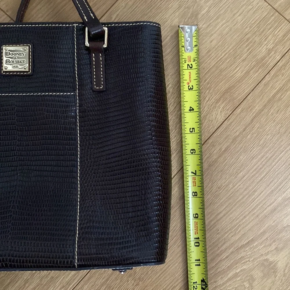 Dooney & Bourke Purse - Picture 8 of 9